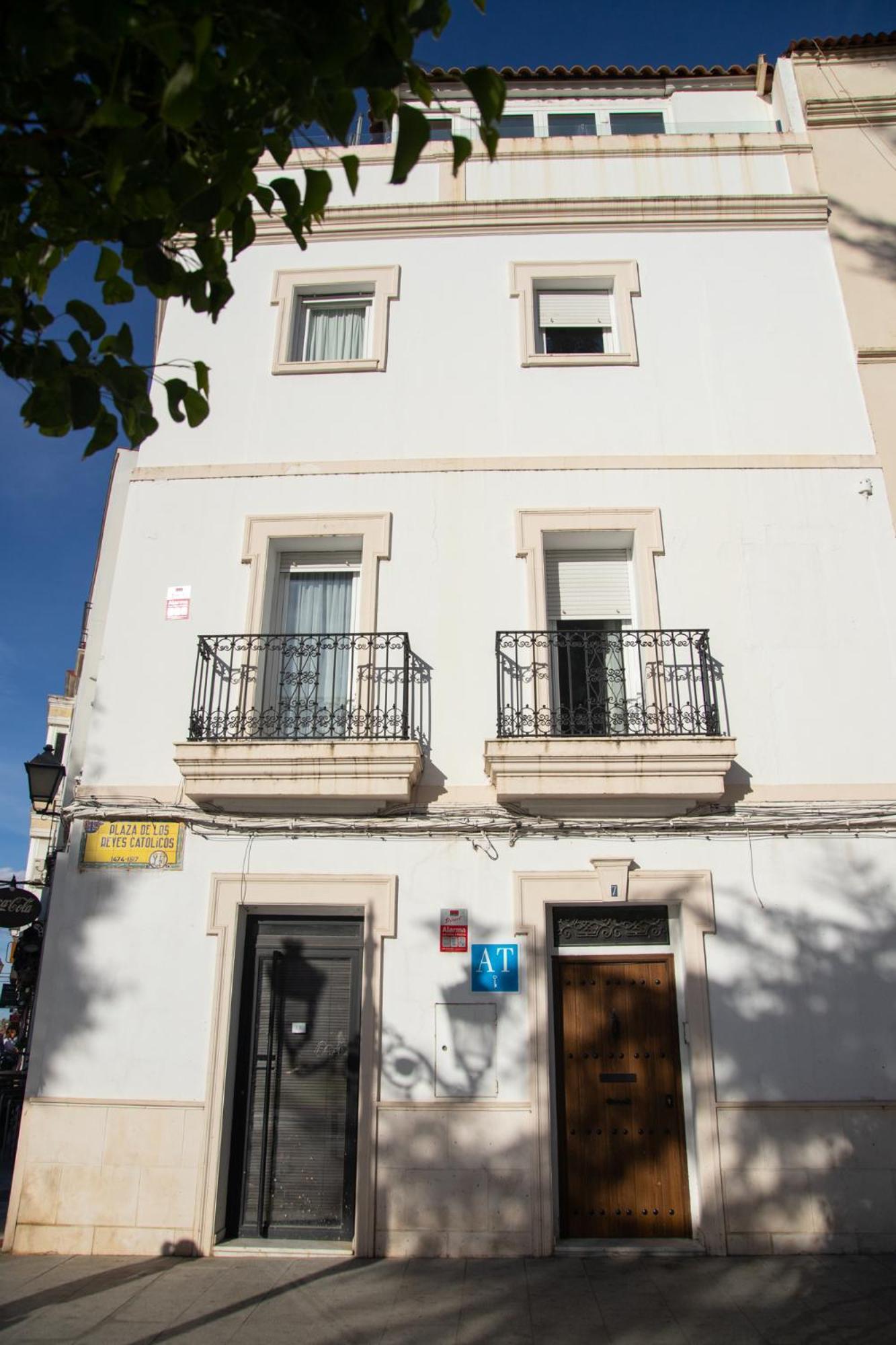 Alojamientos Puerta Palma Estudio Badajoz Exterior photo
